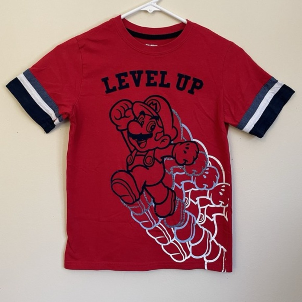 Super Mario Brothers Red T-shirt "Level Up" Youth Boys Size Large (10-12)